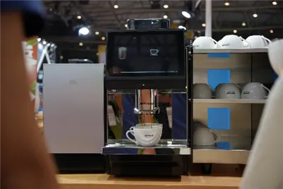 店鋪升級新標(biāo)配！技諾商用全自動(dòng)咖啡機(jī)亮相HOTELEX成都展 ——茶飲店、餐飲店一站式解決方案全景直擊